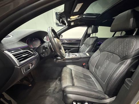 Used 2020 BMW 750i xDrive w/ Luxury Rear Seating Package AWD/4WD image 31