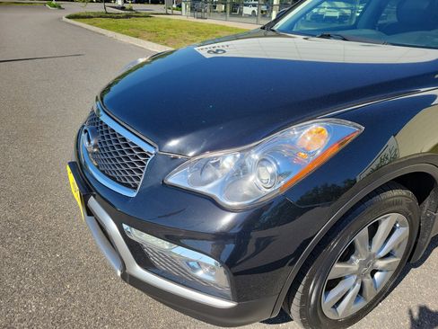 Used 2017 INFINITI QX50 AWD w/ Premium Package image 14