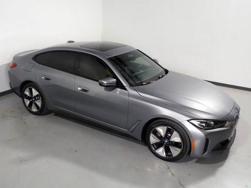 Used 2023 BMW i4 eDrive35 image 12