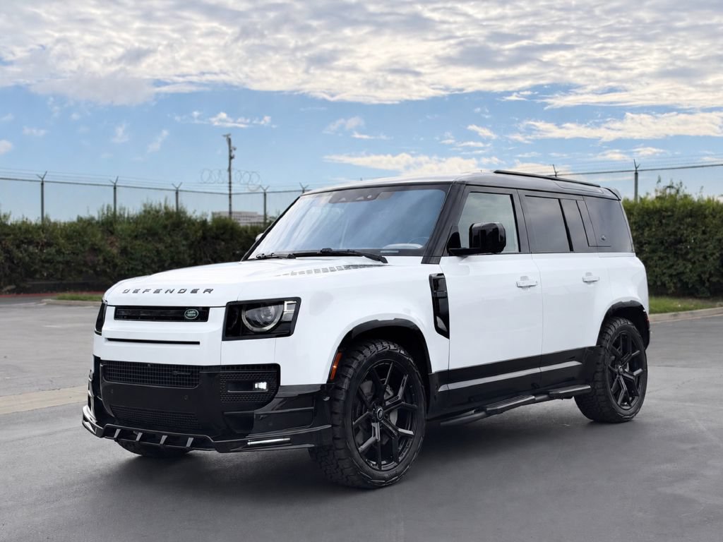 Used 2022 Land Rover Defender 110 X-Dynamic SE AWD/4WD image 1