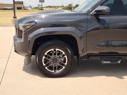 Used 2024 Toyota Tacoma TRD Sport RWD image 9