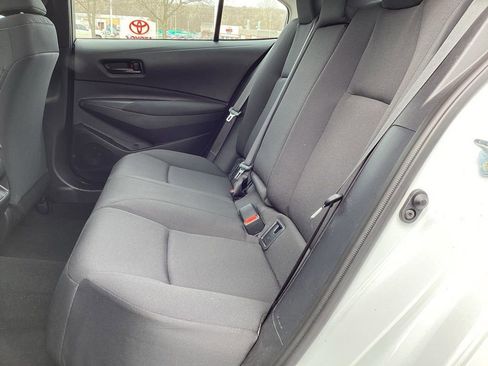 Used 2025 Toyota Corolla LE image 12