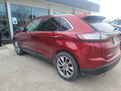 Used 2018 Ford Edge Titanium w/ Equipment Group 301A image 3