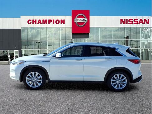 Used 2019 INFINITI QX50 Essential w/ Premium Heat Package image 4