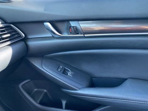 Used 2022 Honda Accord Sport image 25