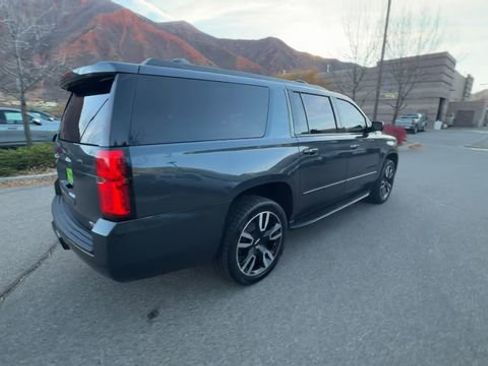 Used 2020 Chevrolet Suburban Premier image 8