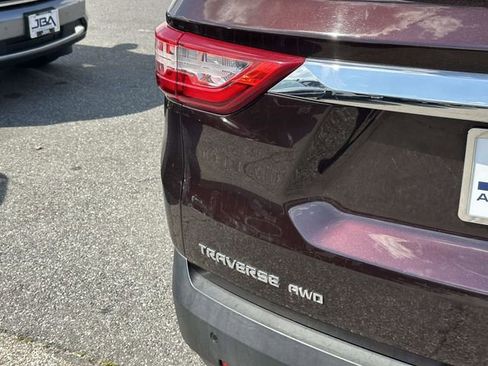 Used 2020 Chevrolet Traverse LT w/ LT Premium Package AWD/4WD image 27