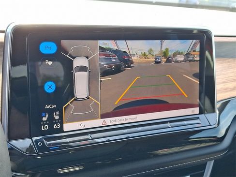 Used 2024 Volkswagen Atlas SEL Premium R-Line image 18