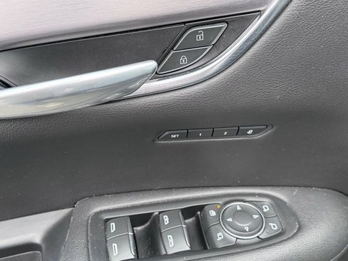 Used 2019 Cadillac XT5 Luxury image 14