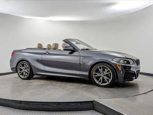 Used 2015 BMW M235i Convertible w/ Premium Package image 9