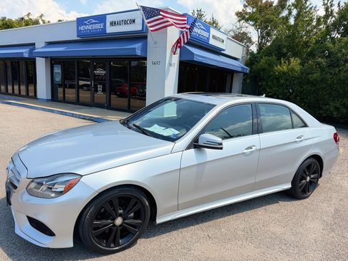 Used 2015 Mercedes-Benz E 350 4MATIC Sedan w/ Premium 1 Package image 20