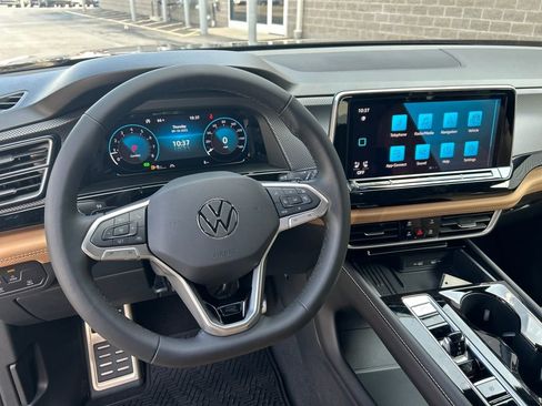 New 2026 Volkswagen Atlas Cross Sport SEL R-Line image 10