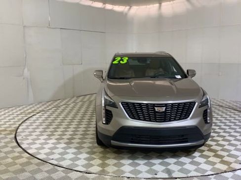 Used 2023 Cadillac XT4 Premium Luxury image 3