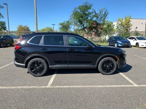 Used 2024 Honda CR-V Sport Touring image 2