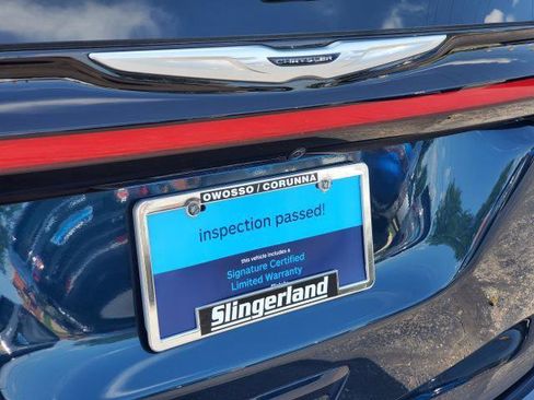 Used 2025 Chrysler Pacifica Pinnacle FWD image 37