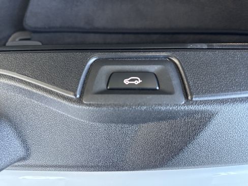 Used 2021 BMW X5 sDrive40i w/ Convenience Package image 18