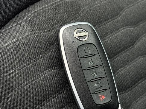 Certified 2026 Nissan Pathfinder SV FWD image 26