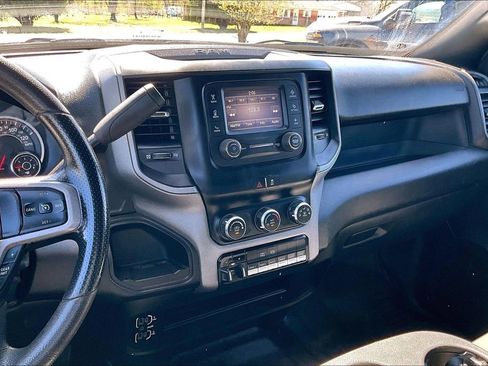 Used 2024 RAM 3500 Tradesman w/ Chrome Appearance Group image 6