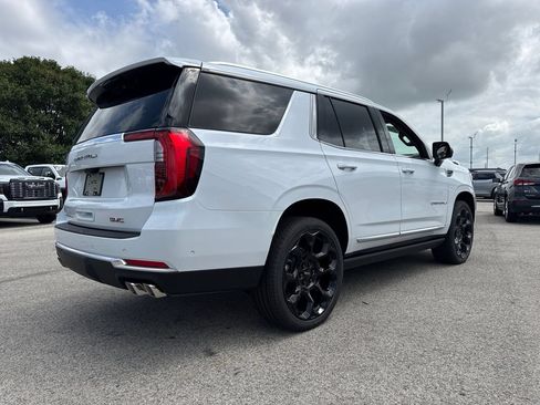 New 2026 GMC Yukon Denali w/ Denali Reserve Package AWD/4WD image 7