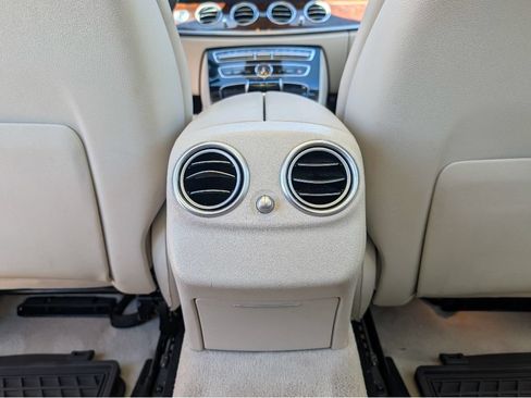 Used 2018 Mercedes-Benz E 300 4MATIC w/ Premium 2 Package image 20