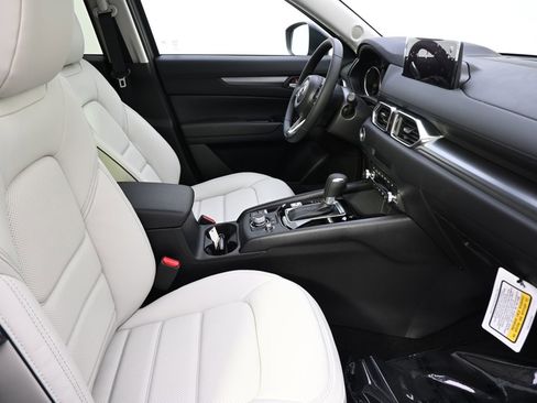 New 2025 MAZDA CX-5 AWD 2.5 S w/ Preferred Package image 16