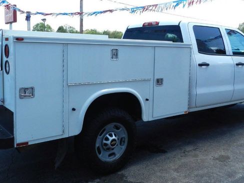 Used 2019 Chevrolet Silverado 2500 W/T image 6