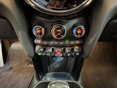 Used 2024 MINI Cooper S image 21