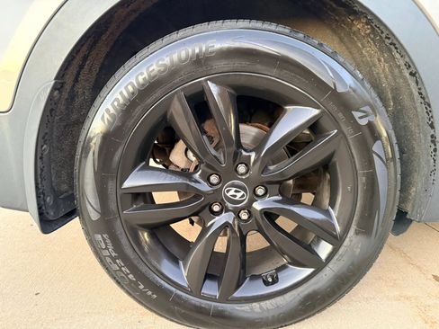 Used 2013 Hyundai Santa Fe Sport 2.0T AWD/4WD image 20