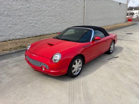 Used 2003 Ford Thunderbird image 23