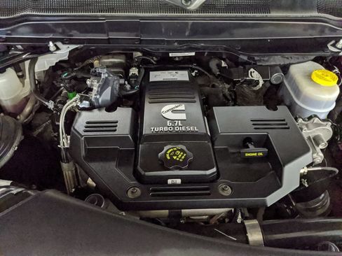 Used 2024 RAM 2500 Big Horn w/ Off Road Package AWD/4WD image 21
