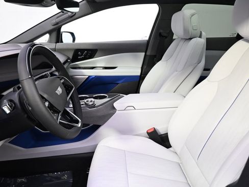 New 2026 Cadillac Optiq Luxury 2 AWD/4WD image 13
