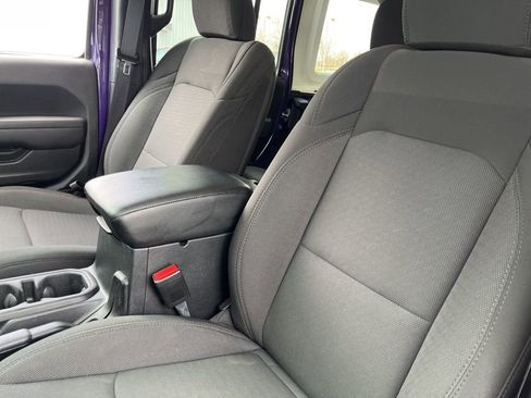 Used 2023 Jeep Wrangler Sport S image 5