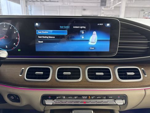 Used 2022 Mercedes-Benz GLE 350 w/ Premium Package image 21