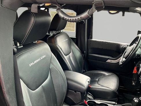 Used 2015 Jeep Wrangler Unlimited Rubicon AWD/4WD image 28