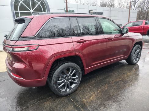 New 2026 Jeep Grand Cherokee Limited AWD/4WD image 17