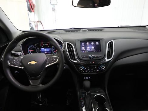 Certified 2024 Chevrolet Equinox LT AWD/4WD image 2