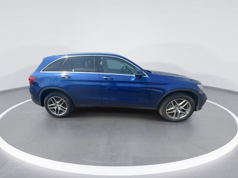 Used 2017 Mercedes-Benz GLC 300 4MATIC image 9