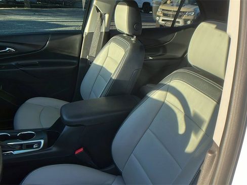 Certified 2022 Chevrolet Equinox LT image 14