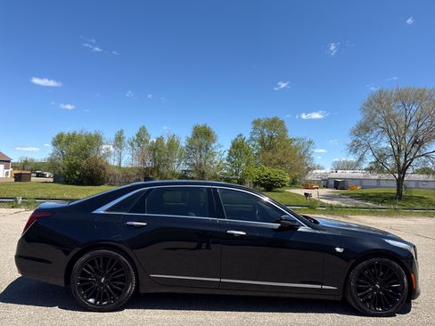 Used 2018 Cadillac CT6 Premium Luxury w/ Super Cruise Package AWD/4WD image 2
