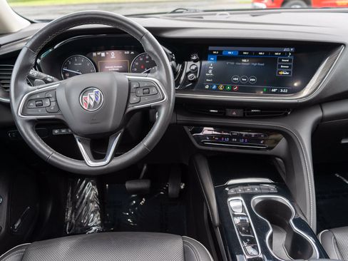 Used 2021 Buick Envision Essence w/ Technology Package I AWD/4WD image 13