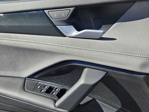 New 2026 Volkswagen Tiguan SE FWD image 29