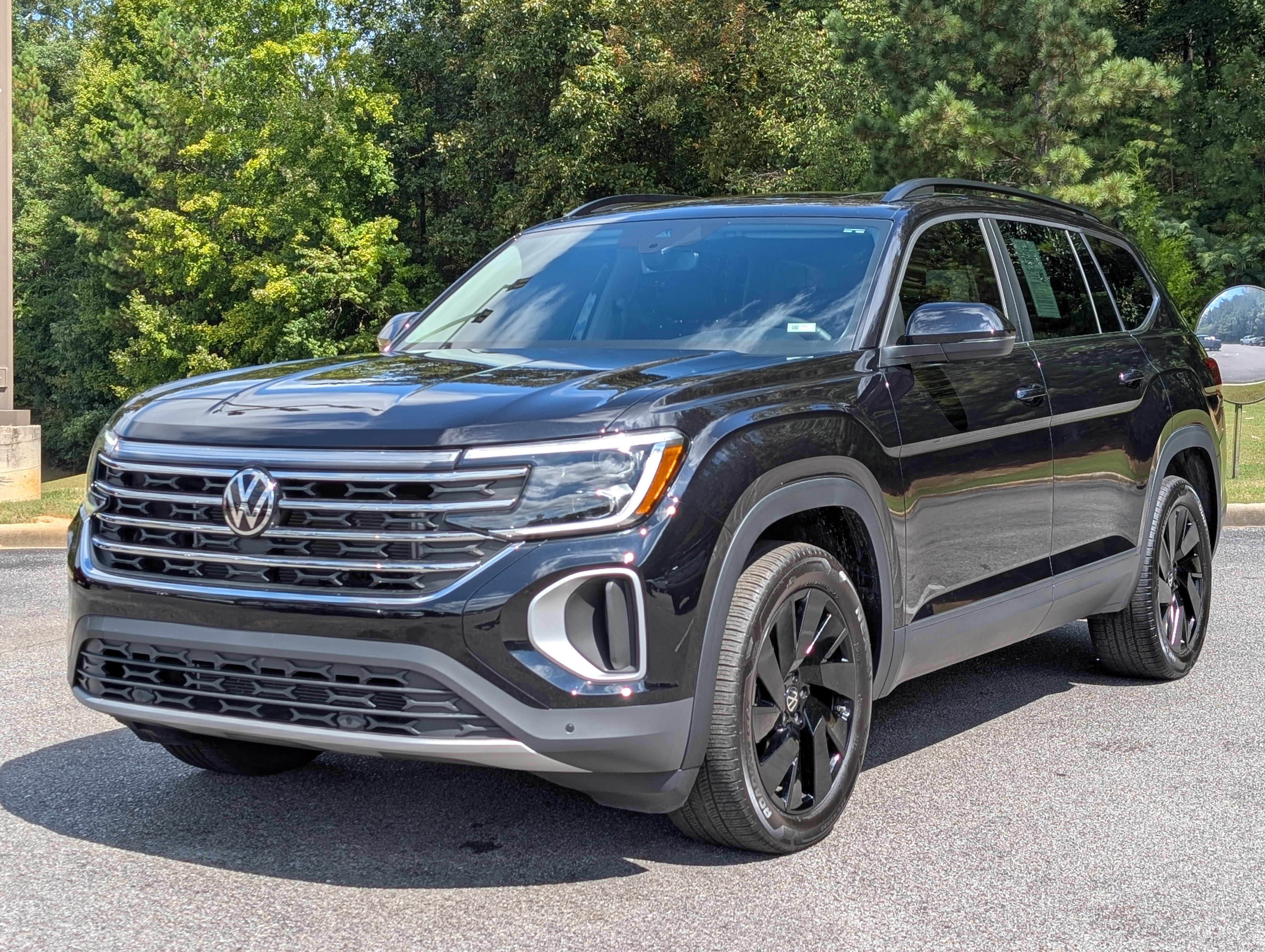Used 2026 Volkswagen Atlas SE FWD image 5