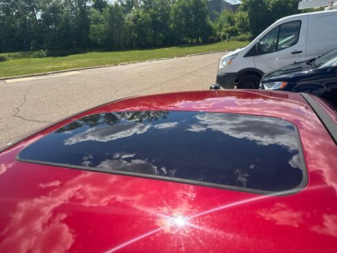 Used 2013 Ford Focus SE FWD image 29