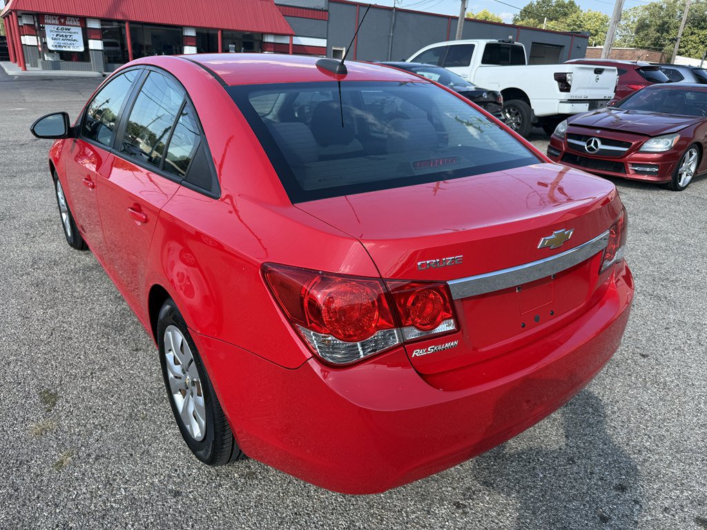 Used 2016 Chevrolet Cruze LS FWD image 4