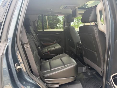 Used 2020 Chevrolet Tahoe Premier AWD/4WD image 46