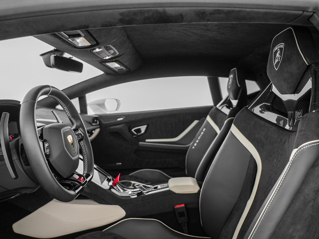 Used 2024 Lamborghini Huracan Tecnica RWD image 14