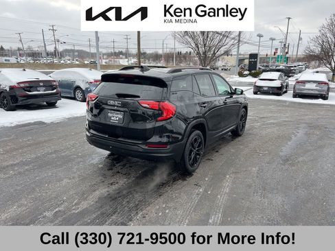 Used 2020 GMC Terrain SLE w/ Driver Convenience Package image 10