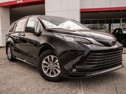 New 2026 Toyota Sienna XLE