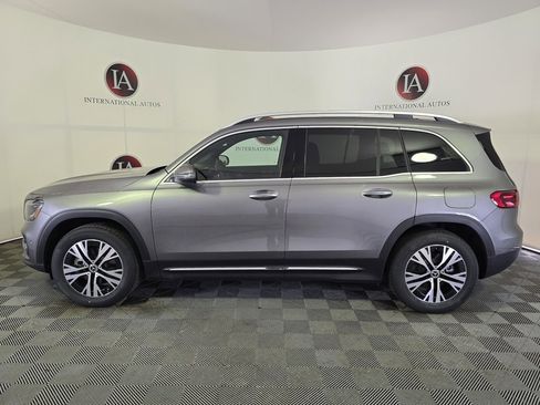 New 2025 Mercedes-Benz GLB 250 4MATIC image 6