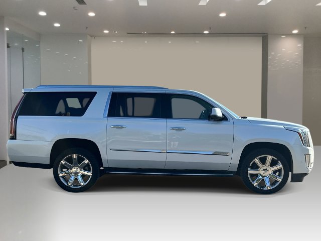 Used 2017 Cadillac Escalade ESV Luxury AWD/4WD image 5